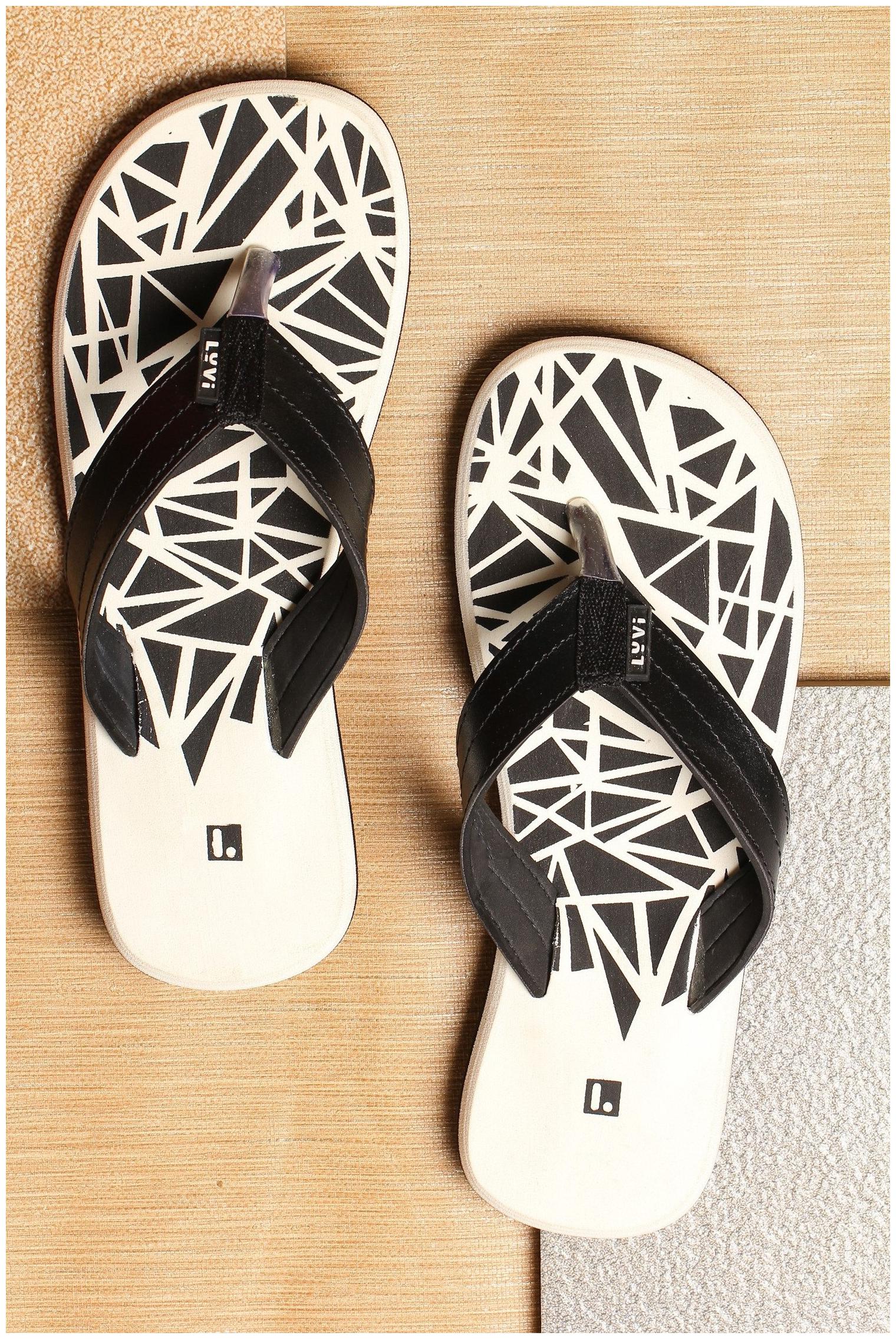 

LYVI Men White Outdoor Slippers