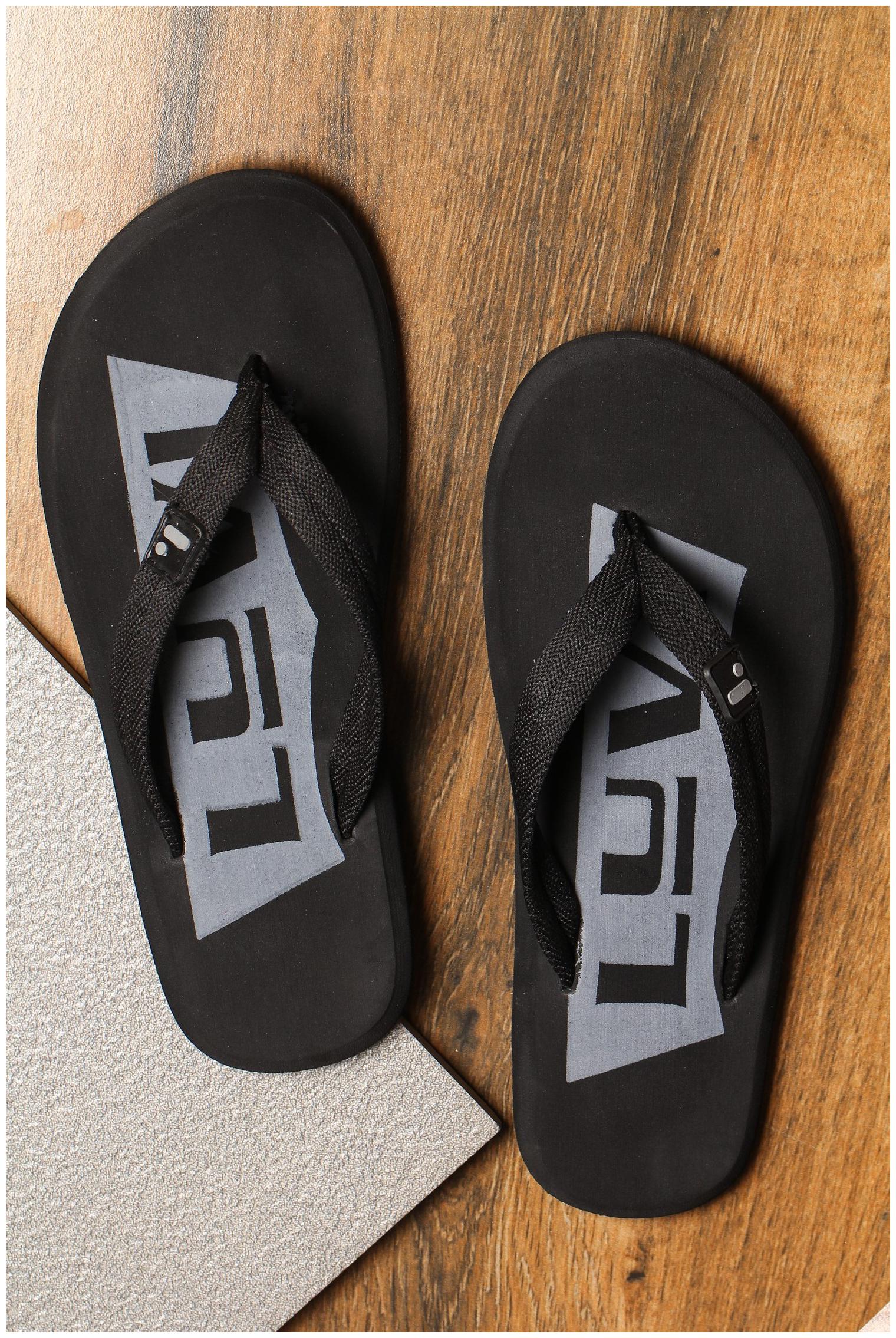 

LYVI Men Black Outdoor Slippers