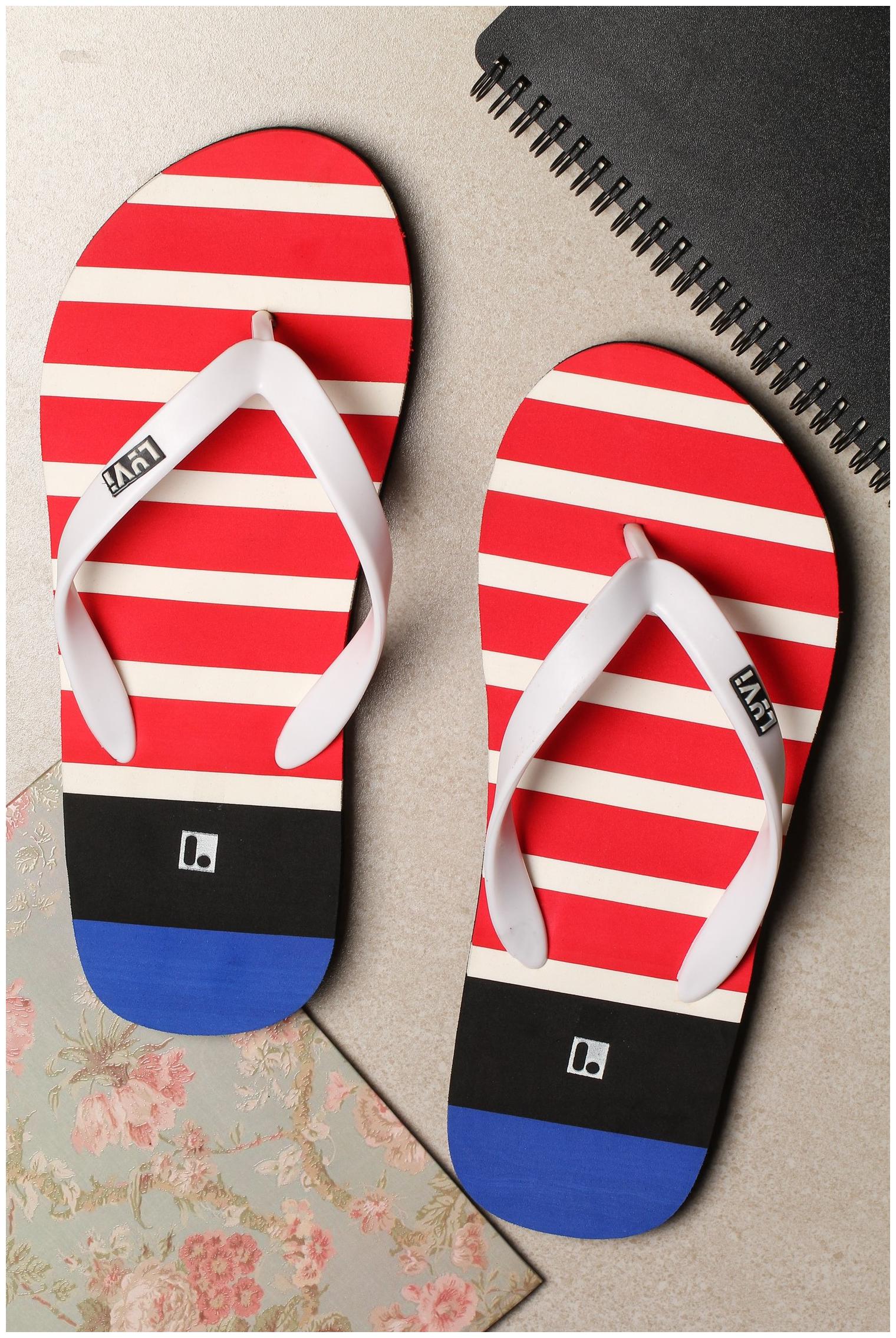 

LYVI Men White Outdoor Slippers