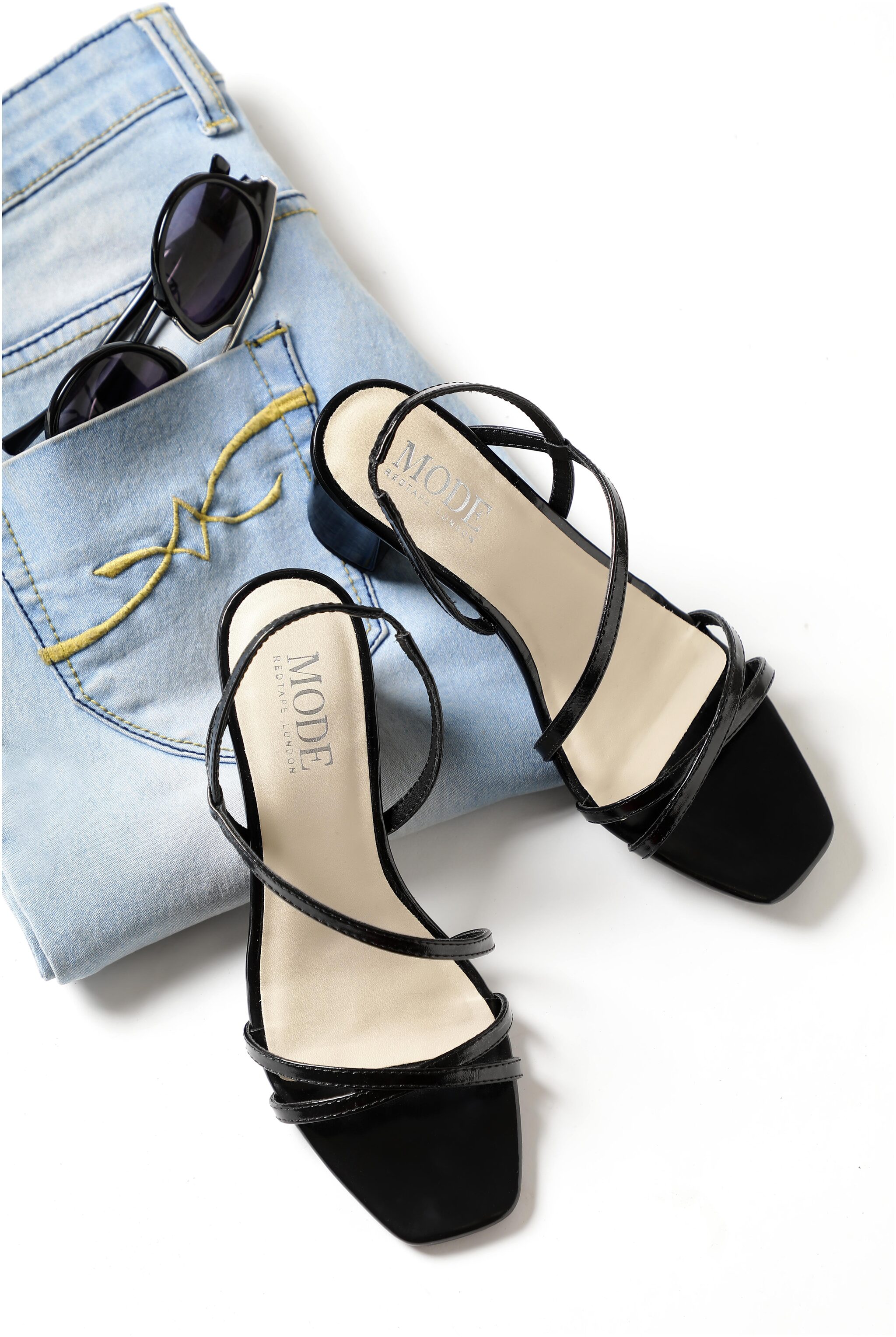 

Mode by Red Tape Women Black Pumps