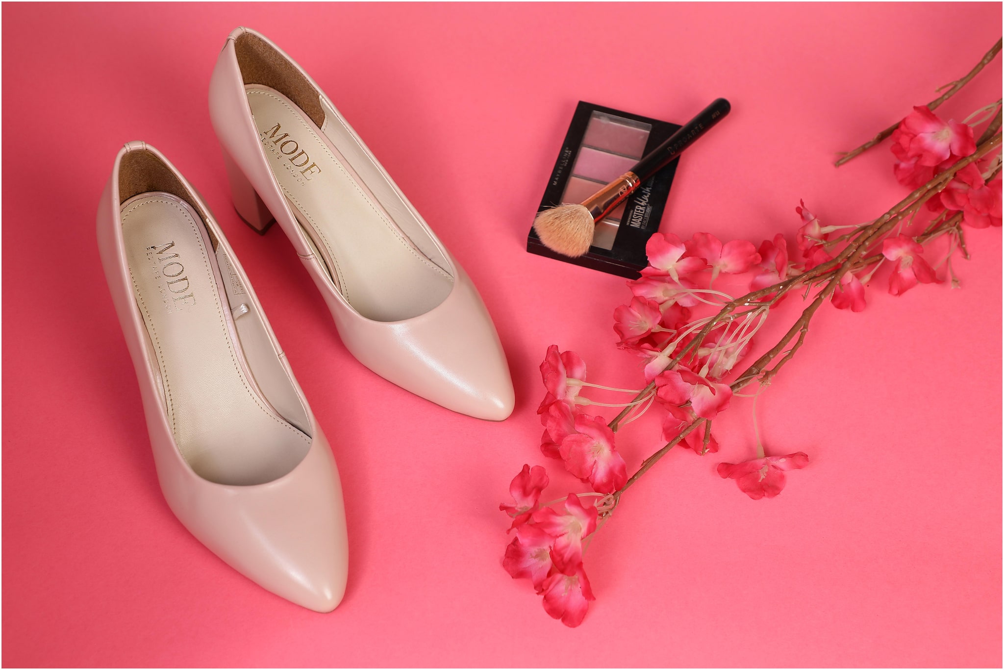 

Mode by Red Tape Women Pink Pumps