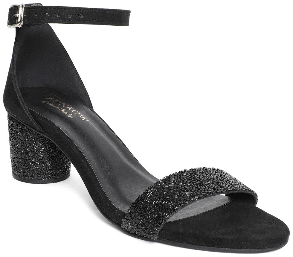 

Monrow Women Black Pumps