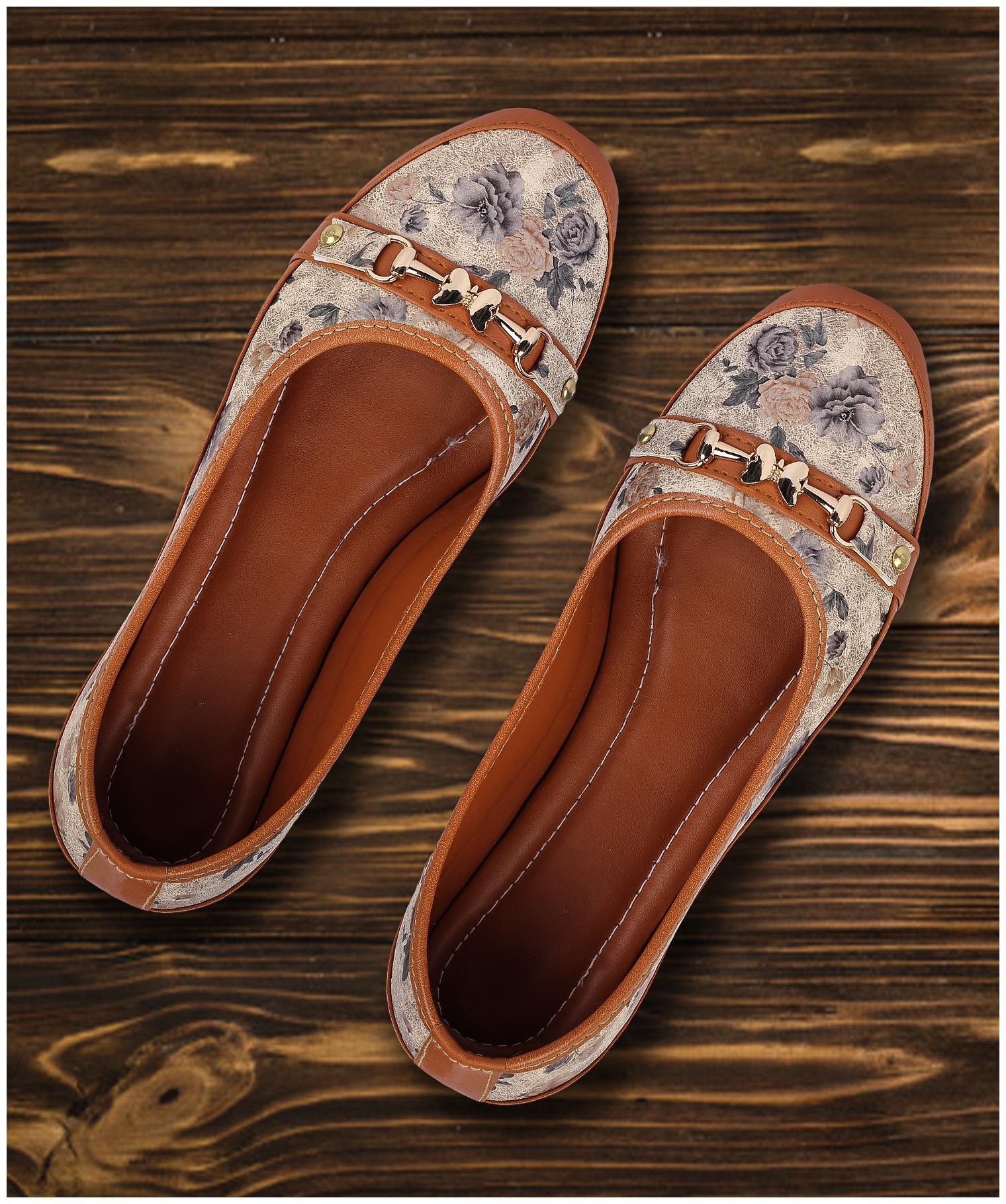 

Moonwalk Women Brown Bellies