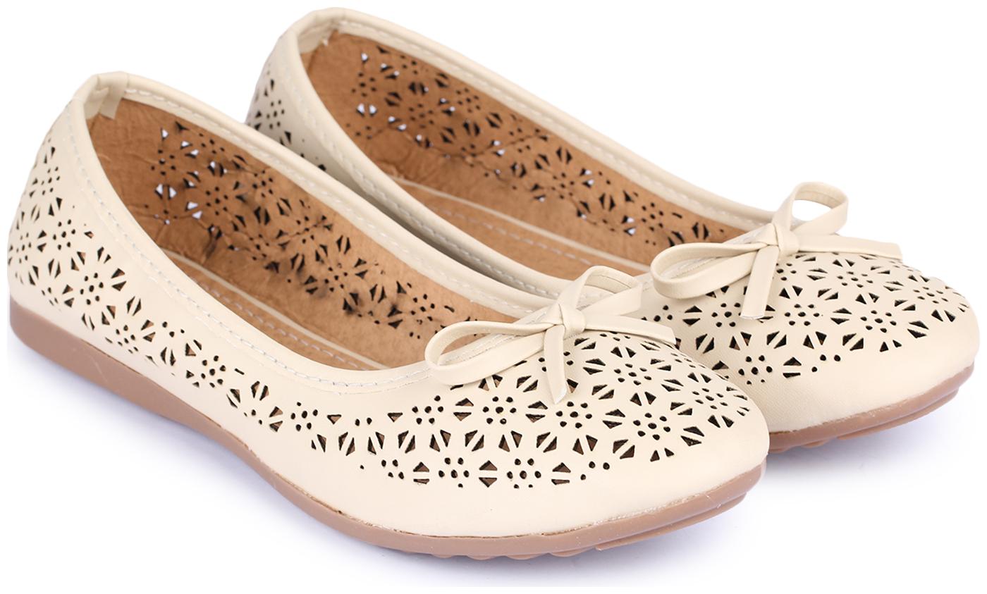 

Moonwalk Women Cream Bellies