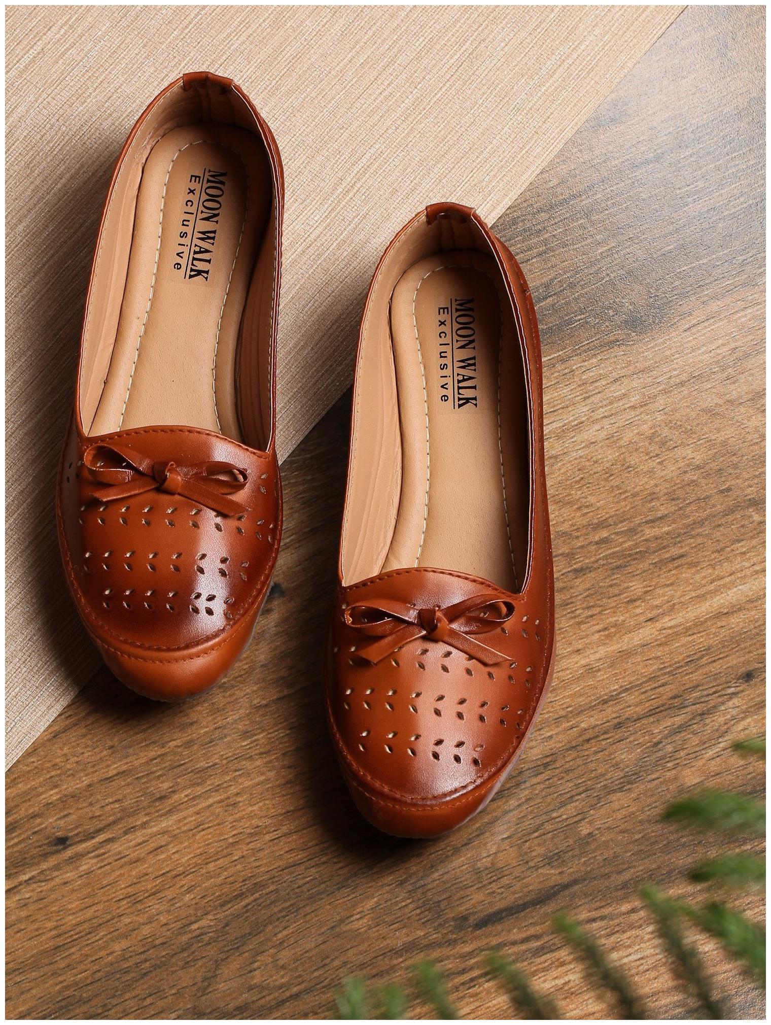 

Moonwalk Women Tan Bellies