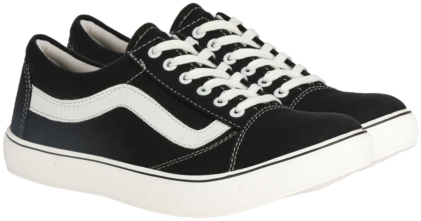 

MOU SNEAKERS Men Black Sneakers