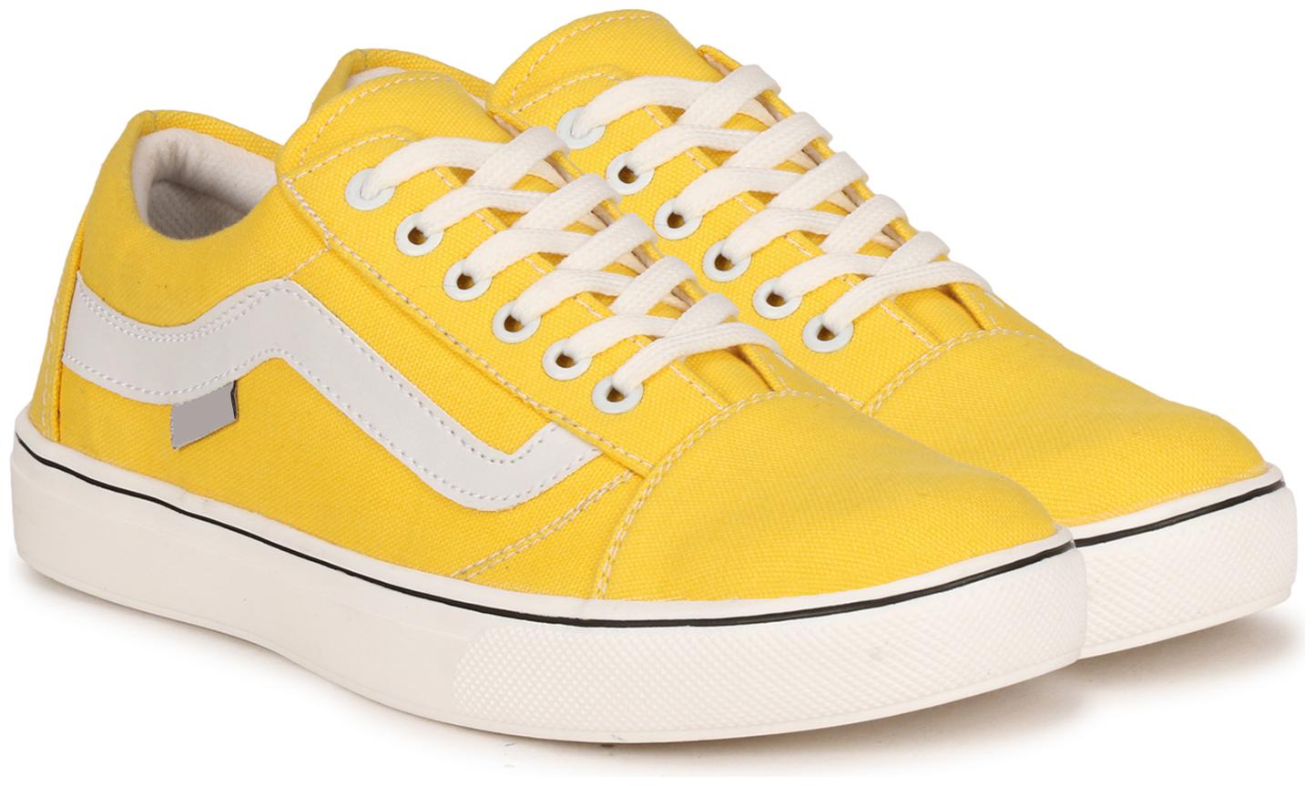 

MOU Men Yellow Sneakers