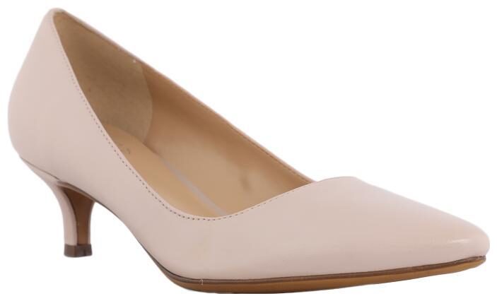 

Naturalizer Women Beige Pumps