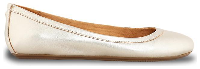 

Naturalizer Women Gold Bellies