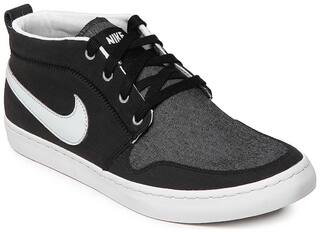 Nike Black Sneakers
