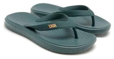 

Nike Men Green Flip-Flops - 1 Pair