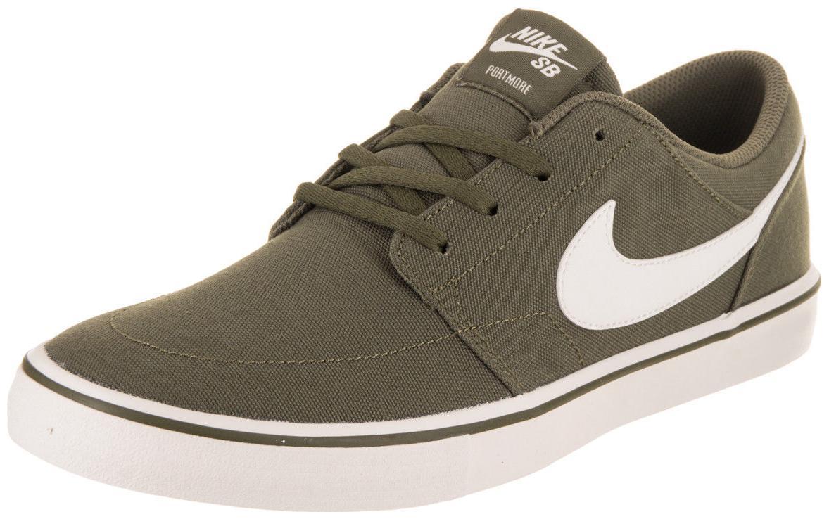 

Nike SB PORTMORE II SOLAR CNVS Men Green Sneakers