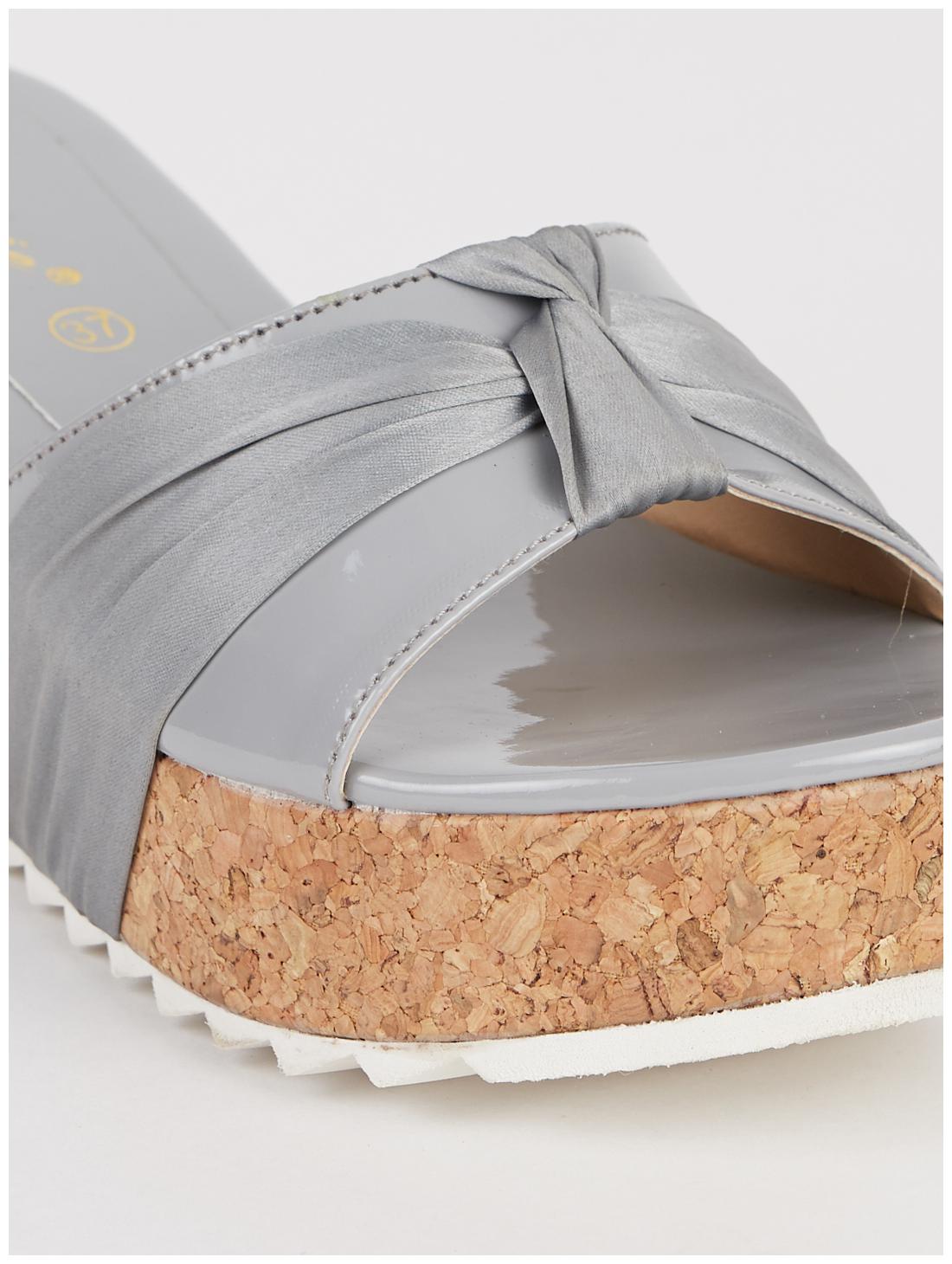 

Nupie Women Grey Wedges