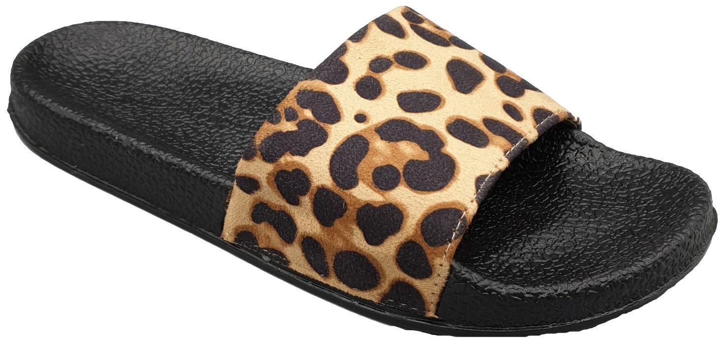 

Pampys Angel Women Brown Mules