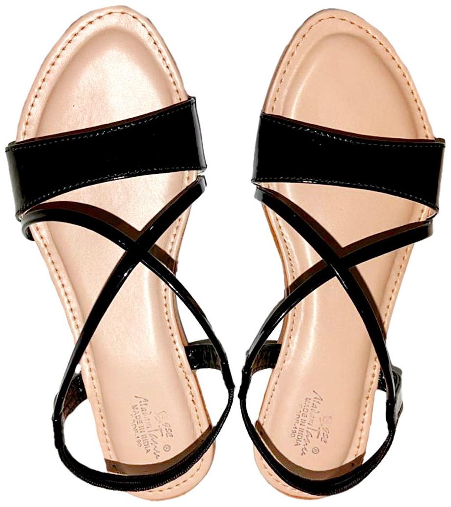 

Pandora 15 Women Black Sandals