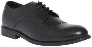 Park Avenue Solid Regular Fit Footwear
