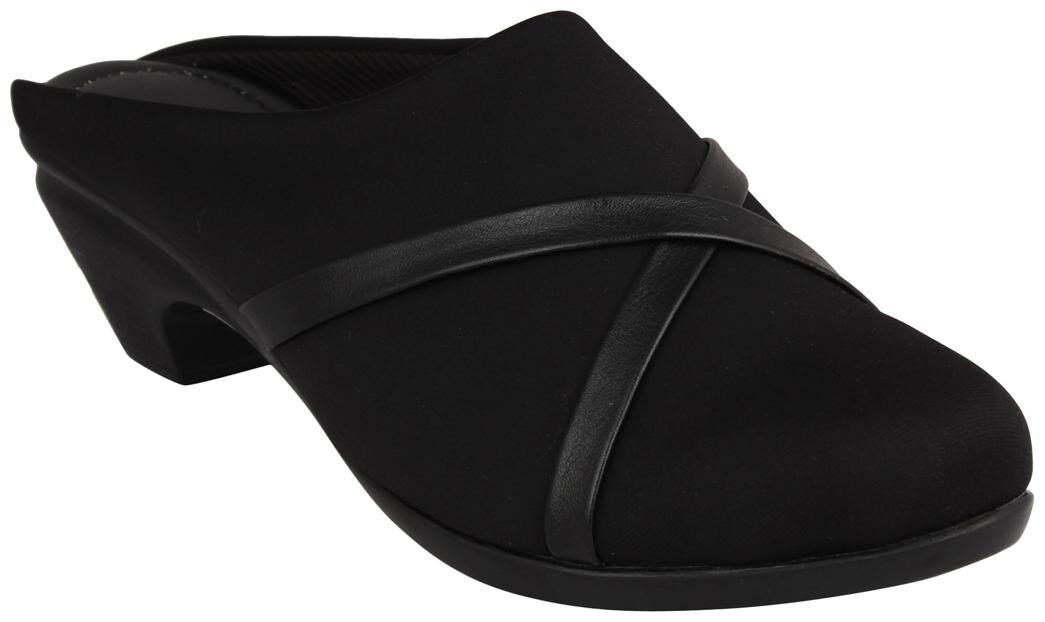 

PELLE ALBERO Women Black Sandals