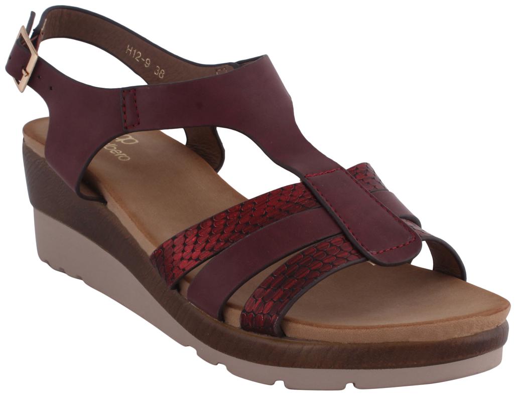 

PELLE ALBERO Women Maroon Heeled Sandals
