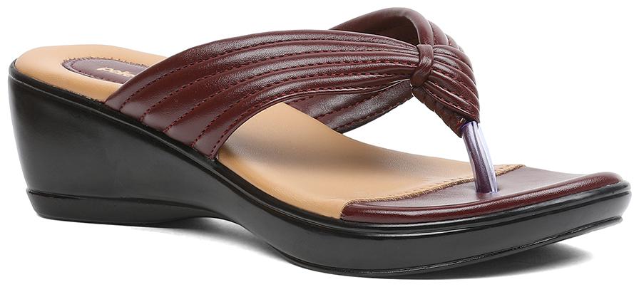 

PELLE ALBERO Women Red Wedges