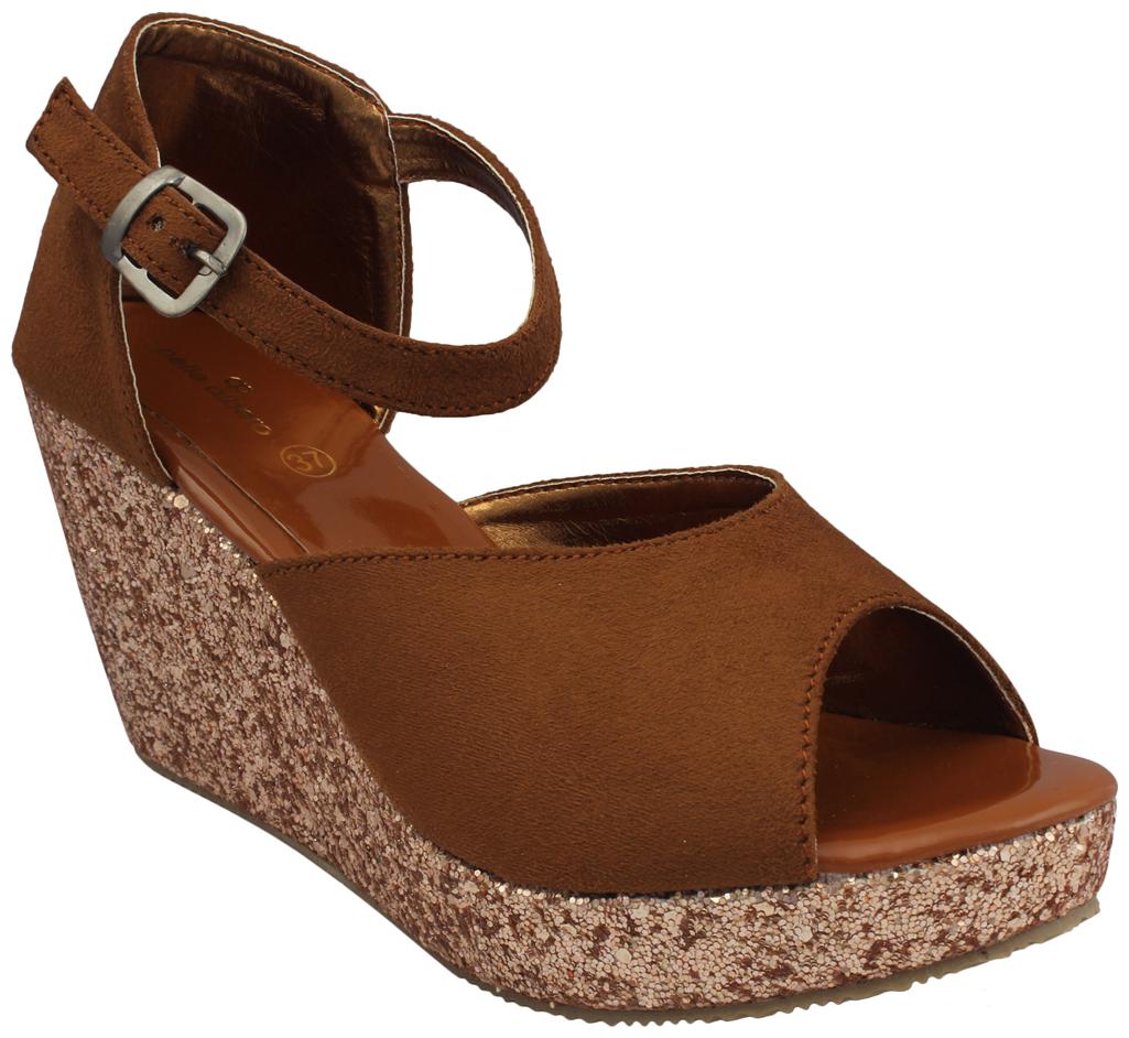 

PELLE ALBERO Women Tan Wedges