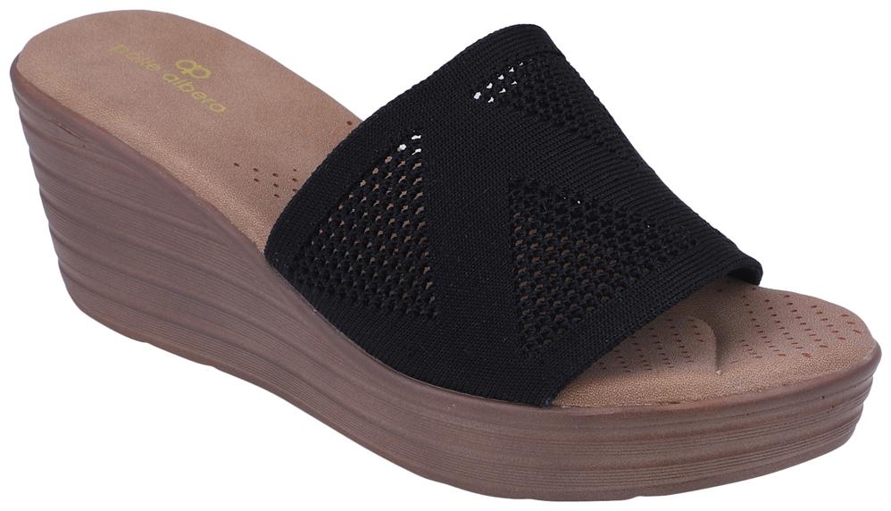 

PELLE ALBERO Women Black Wedges