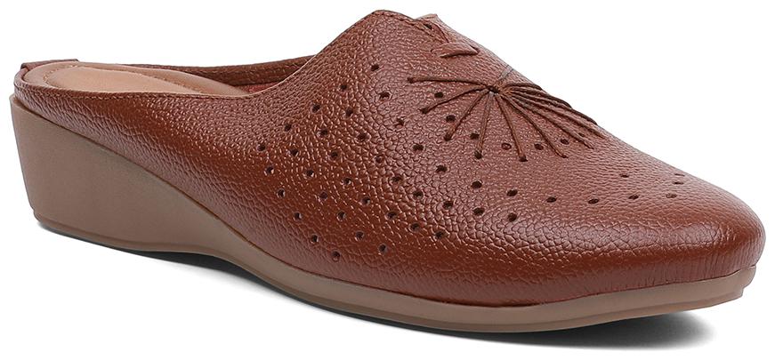 

PELLE ALBERO Women Brown Casual Shoes
