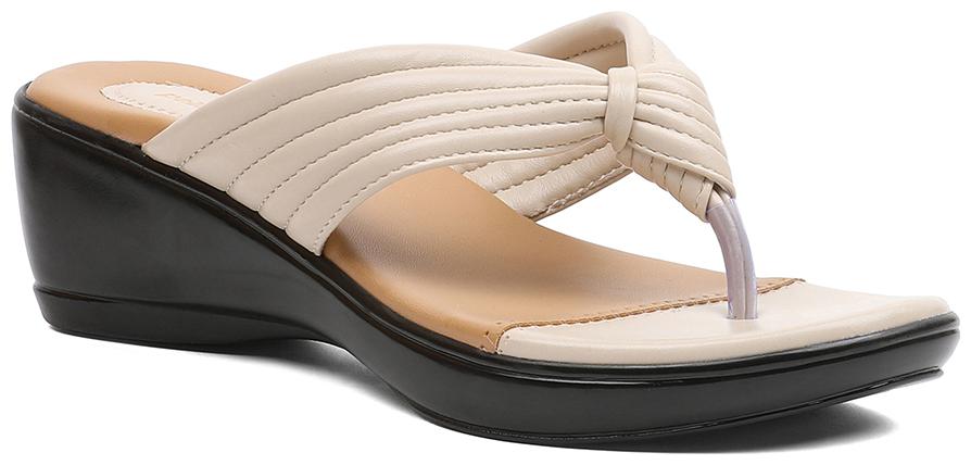 

PELLE ALBERO Women Cream Wedges
