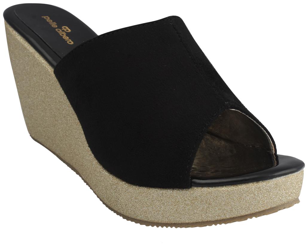 

PELLE ALBERO Women Black Wedges