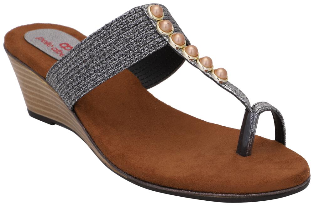 

PELLE ALBERO Women Grey Sandals
