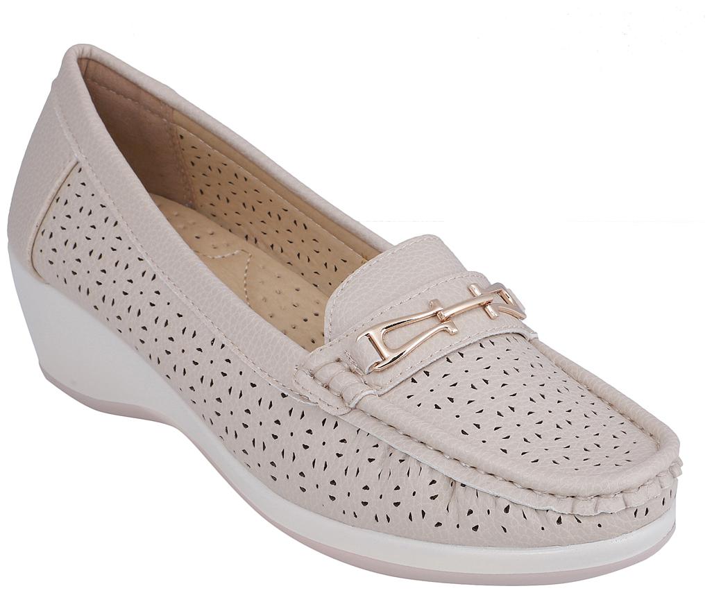 

PELLE ALBERO Women Beige Loafers
