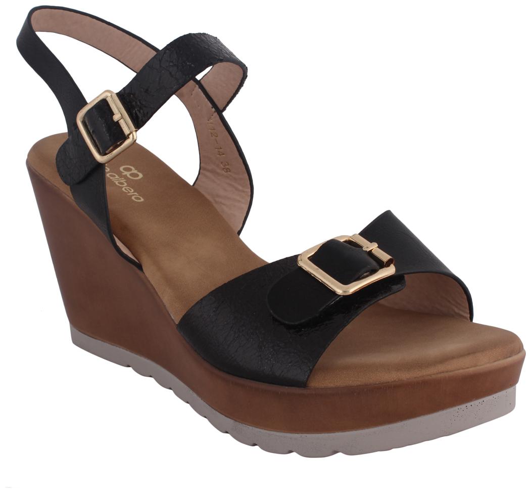 

PELLE ALBERO Women Black Heeled Sandals
