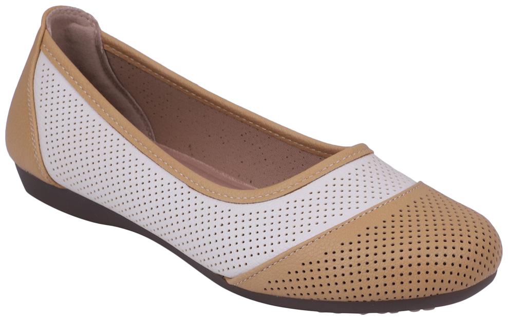 

PELLE ALBERO Women Cream Casual Shoes