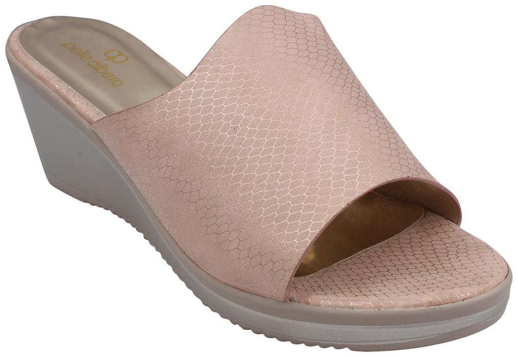 

PELLE ALBERO Women Pink Wedges