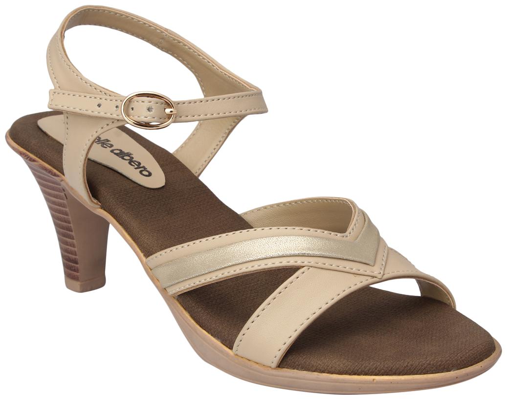 

PELLE ALBERO Women Cream Heeled Sandals