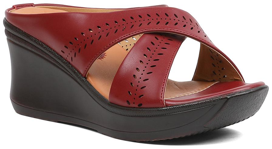 

PELLE ALBERO Women Maroon Wedges