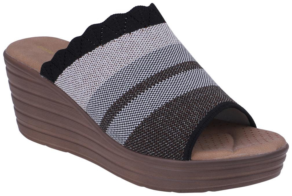 

PELLE ALBERO Women Black Wedges