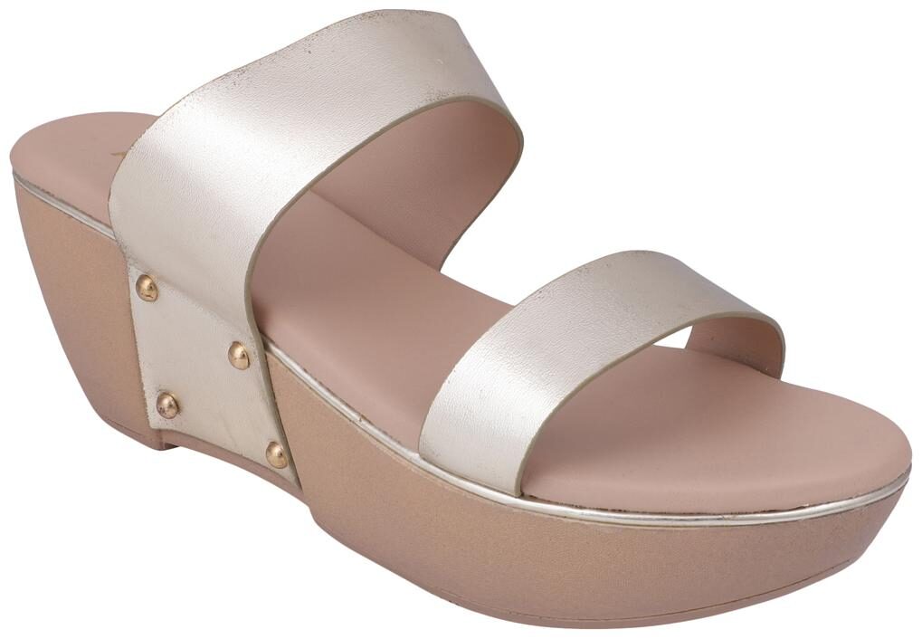 

PELLE ALBERO Women Gold Wedges