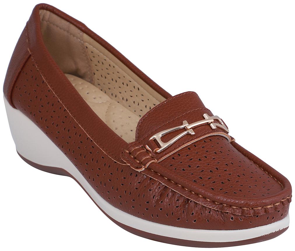 

PELLE ALBERO Women Brown Loafers