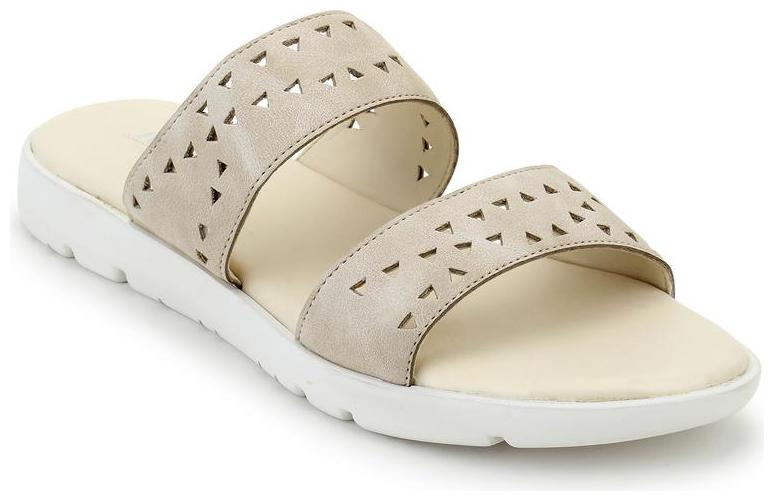 

Pepitoes Women Beige Sandals