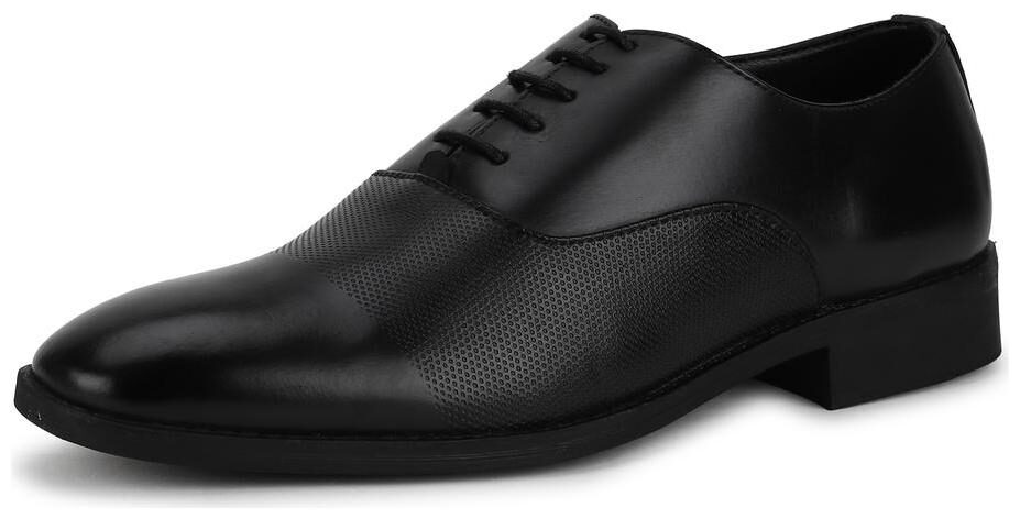 

Peter England Men Black Oxford Formal Shoes - LACE UP SHOES - PFFL51998144