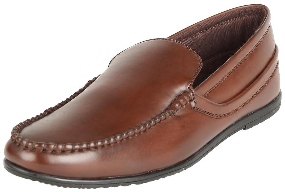 

Peter England Men Brown Loafers - LOAFERS - PFFL31998184