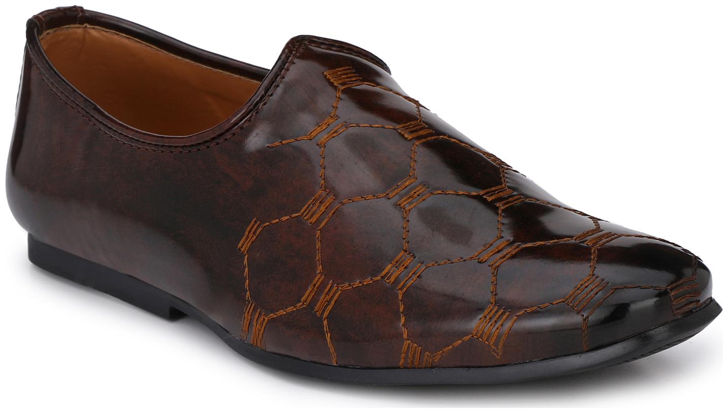 

Prolific Men Brown Loafers