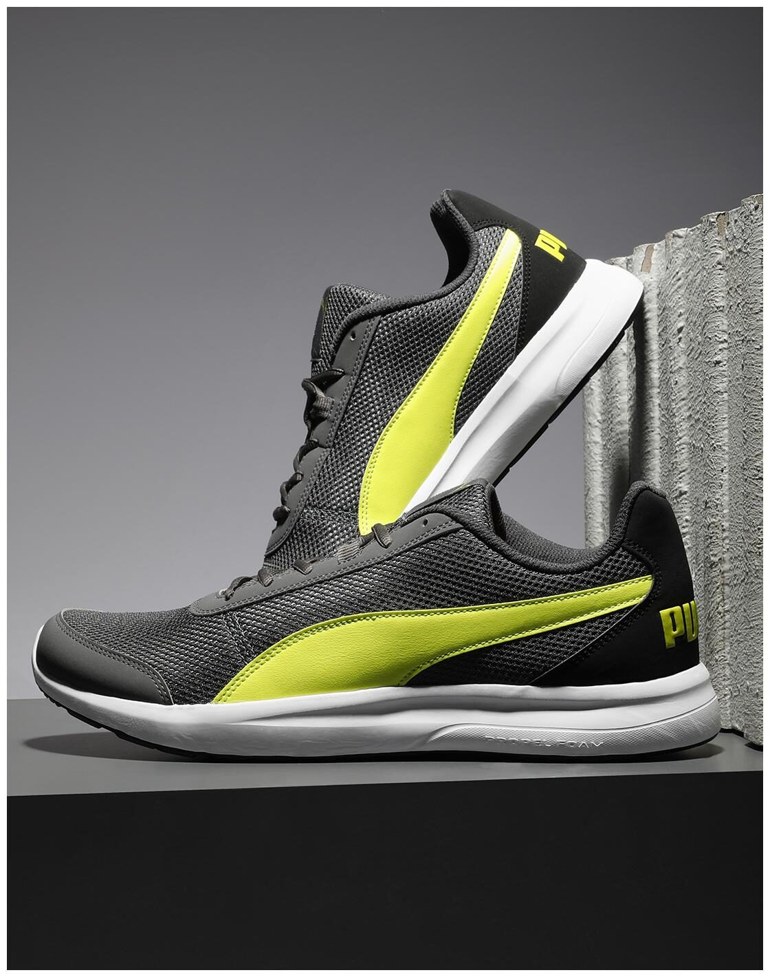 

Puma Escaper Star IDP Men Grey Sneakers
