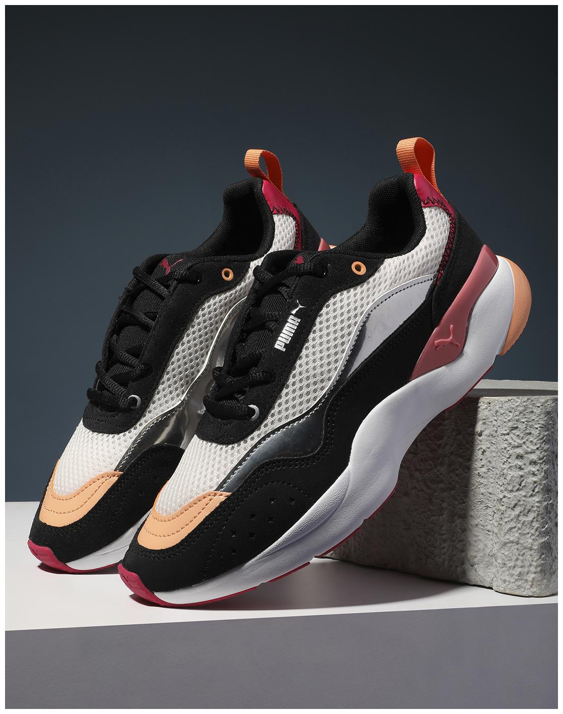 

Puma Women Black Sneakers