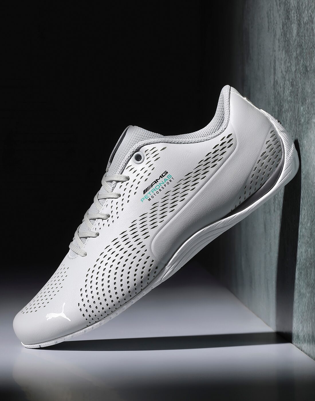

Puma Women Grey Sneakers