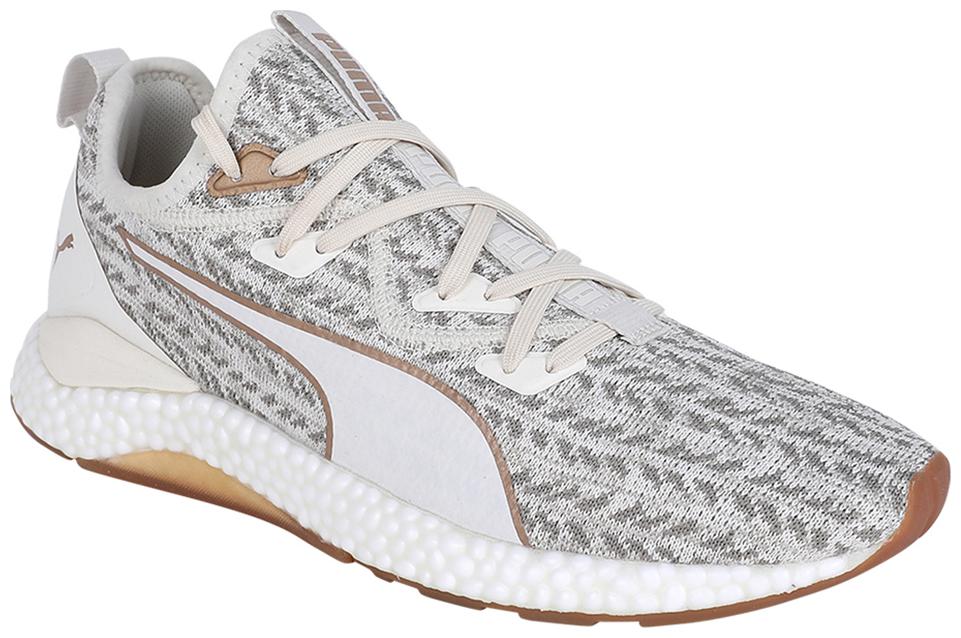

Puma Men Hybrid Runner Desert Football Shoes ( White )