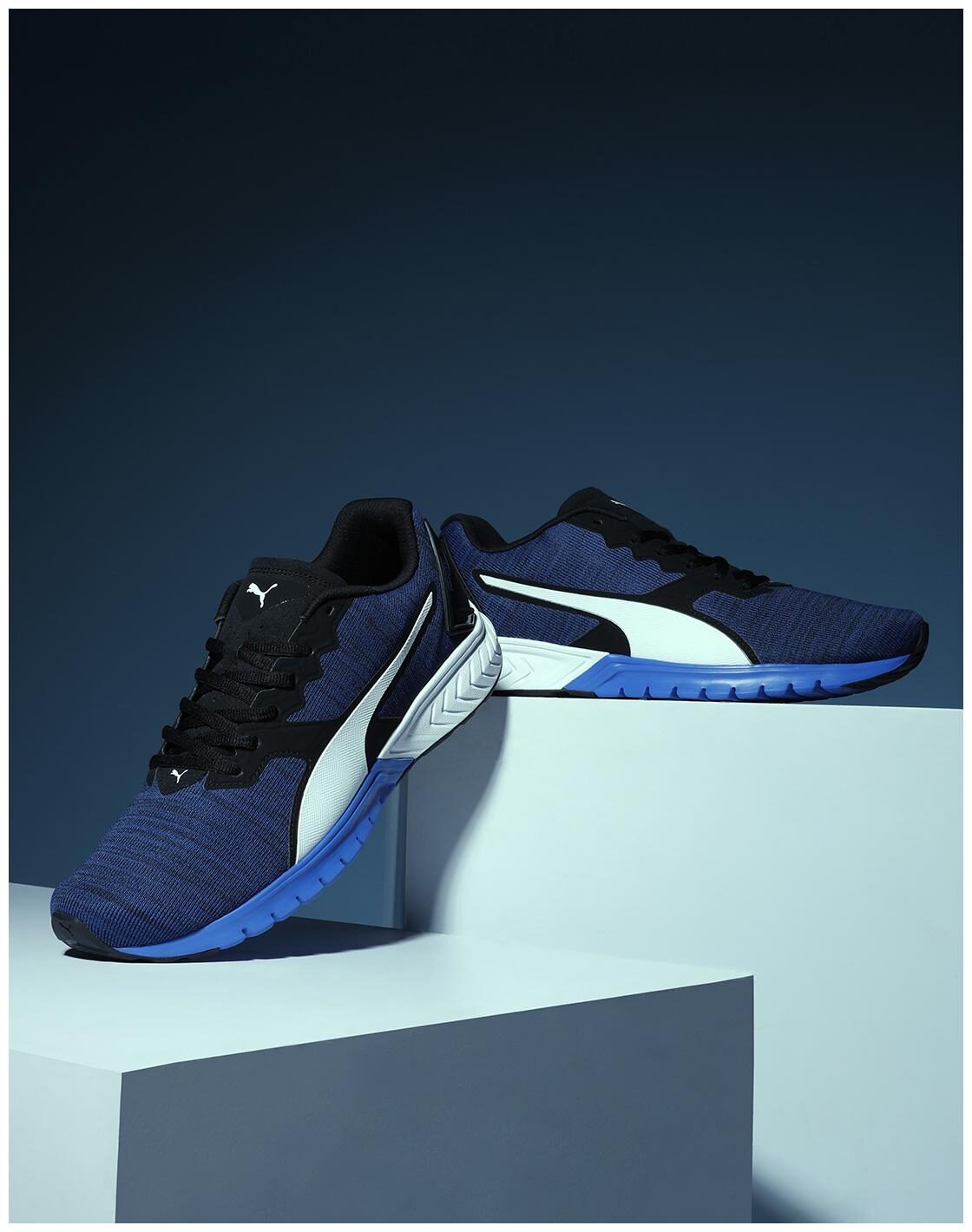 

Puma Men s IGNITE Dual NM Blue Football Shoes