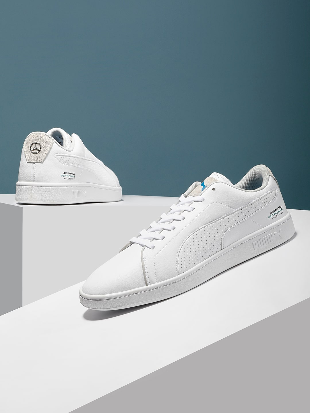 

Puma MAPM Smash V2 Unisex White Sneakers