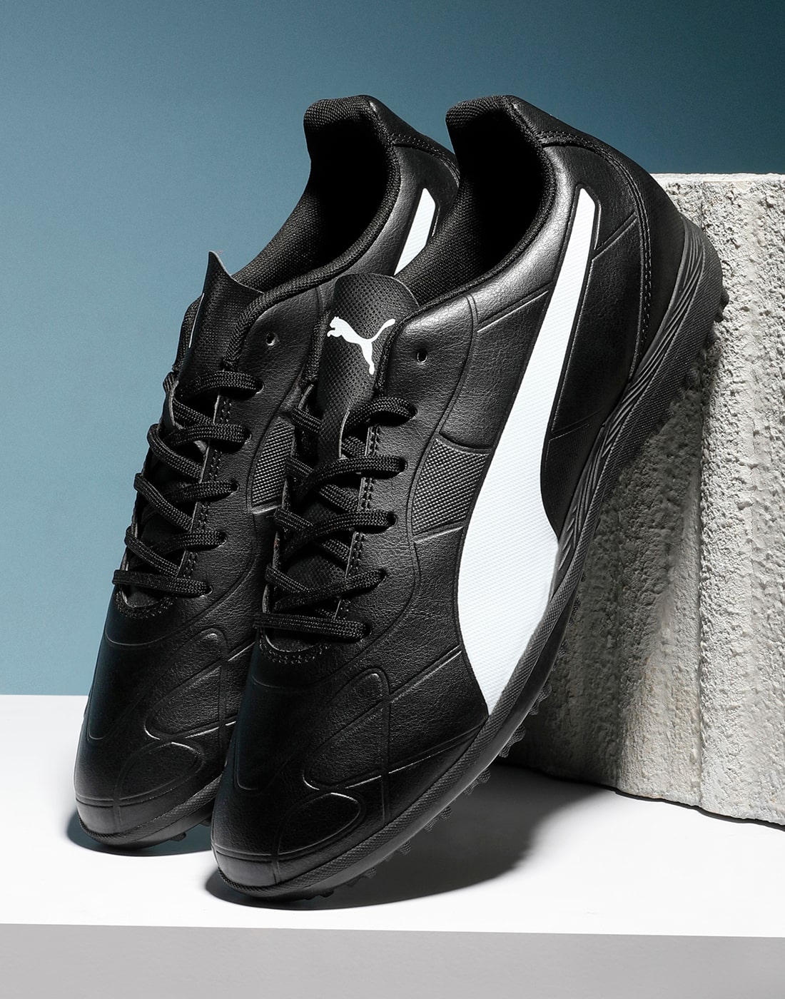 

Puma Men Monarch TT Football Shoes ( Black )