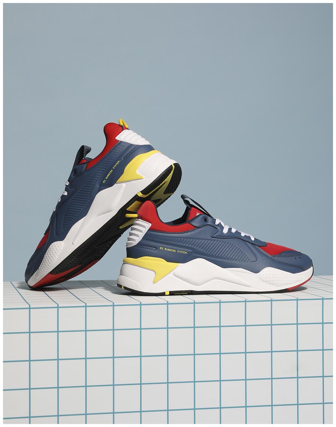 

Puma RS-X MASTER Unisex Blue Classic Sneakers - 371870